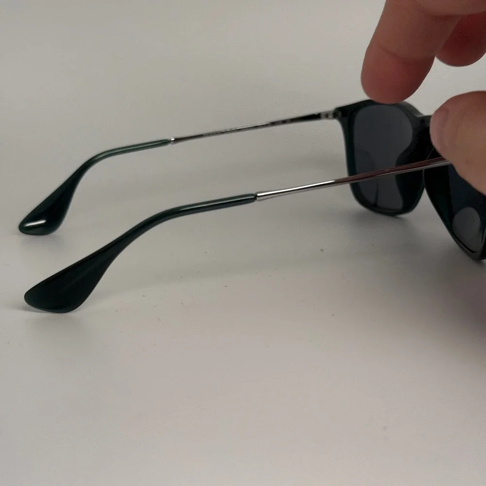 Ray-Ban‎ Chris RB4187F 666381 Dark Green Polarized Sunglasses 54-18-145 3P
